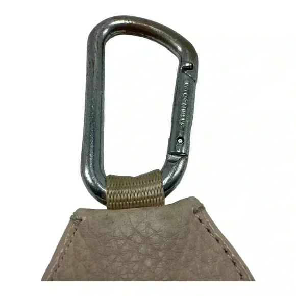 Lululemon Now and Always Keychain
Misty Shell W9CH1S Carabiner - Picture 3 of 3